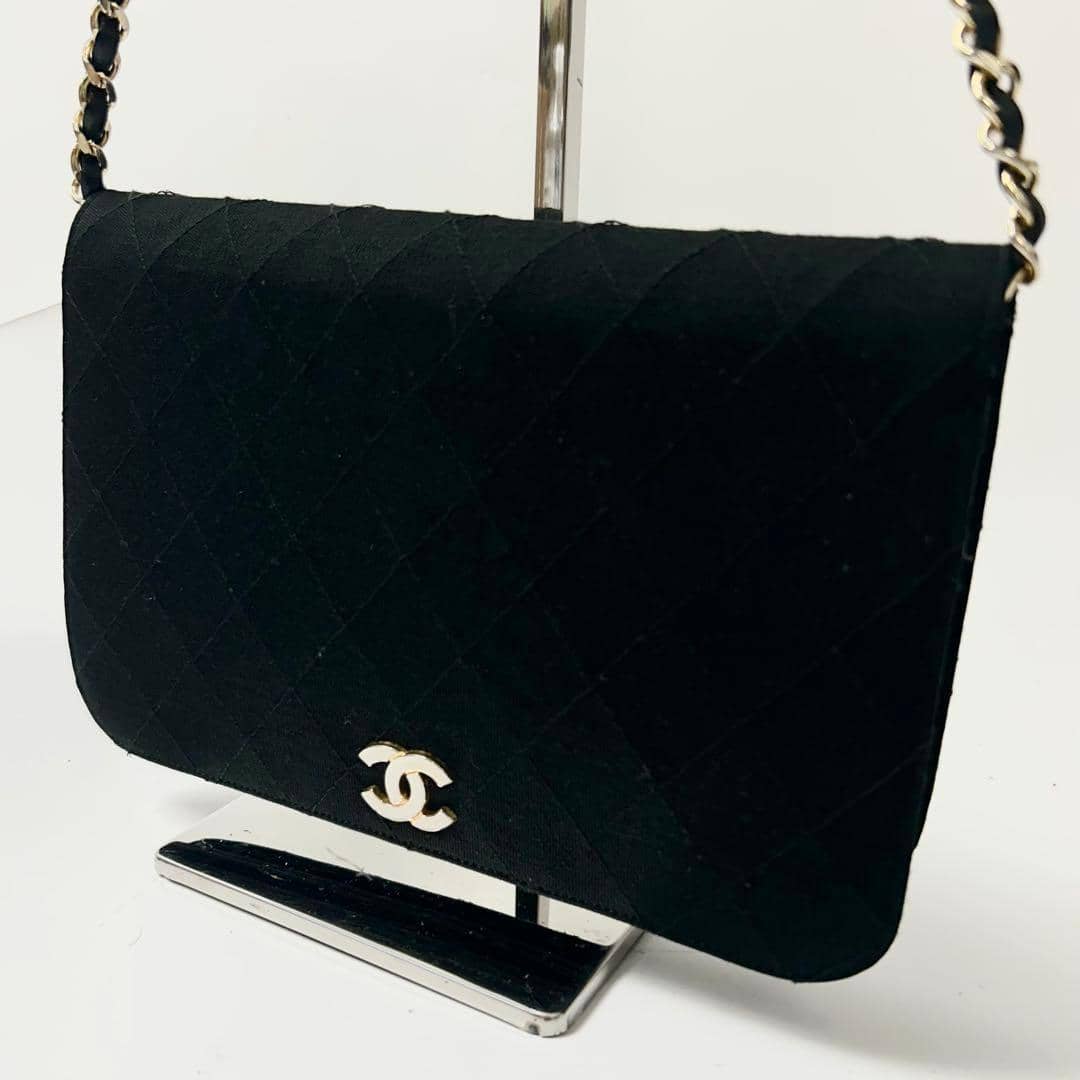 Chanel Matelassé Schultertasche 1