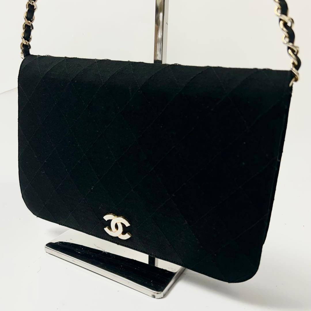 Chanel Matelassé Schultertasche 1