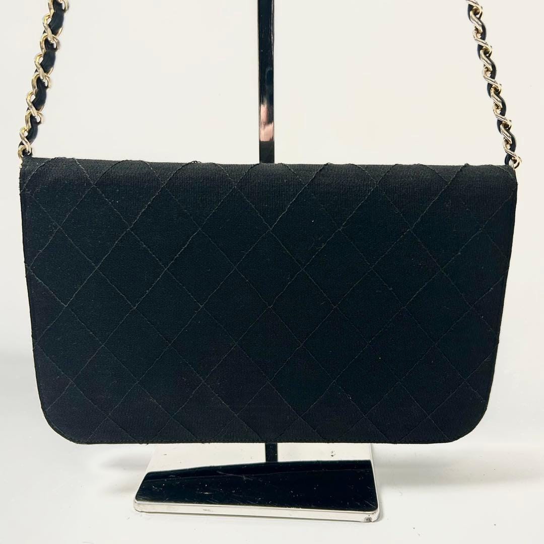 Chanel Matelassé Schultertasche 2