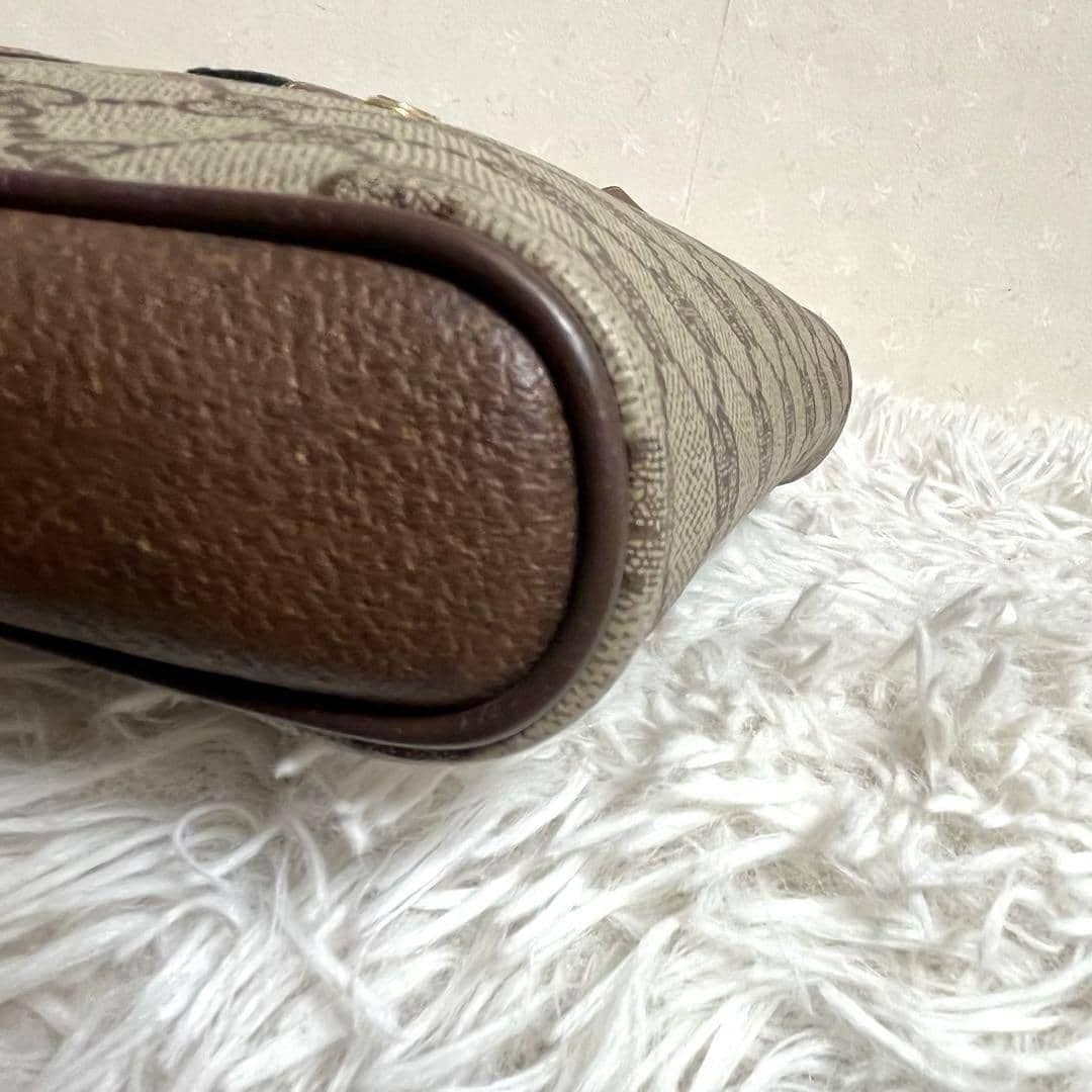 Gucci Vintage Schultertasche 10