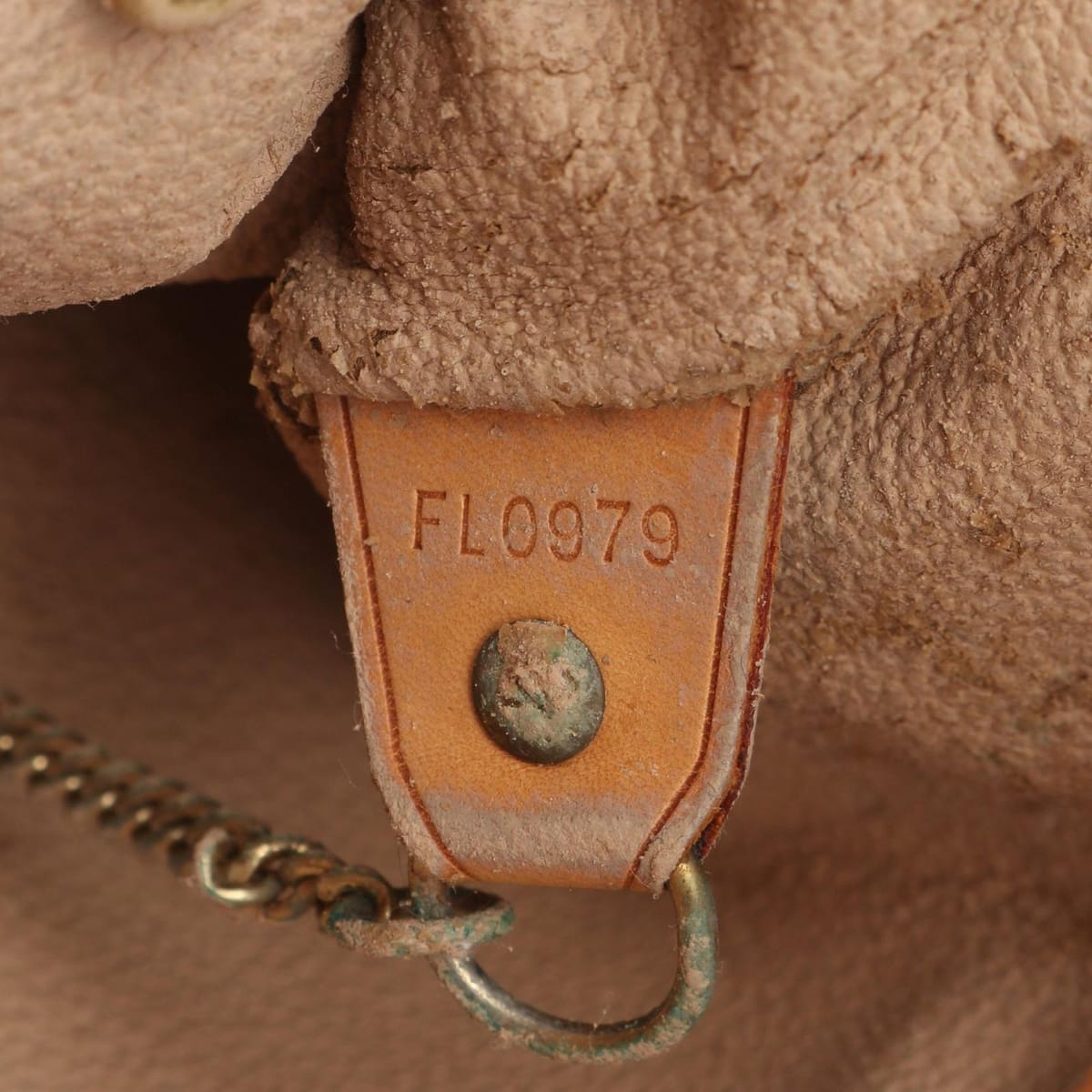 Louis Vuitton Bucket GM 5