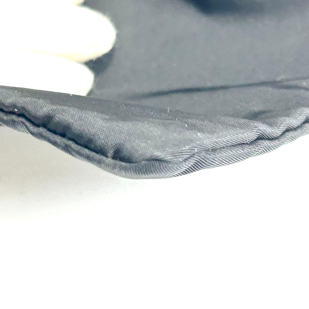 Prada Nylon Schultertasche 7